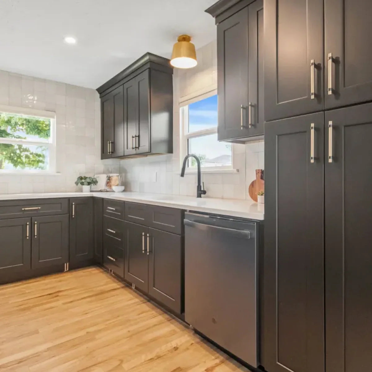 Modernform Cabinet Slate Shaker