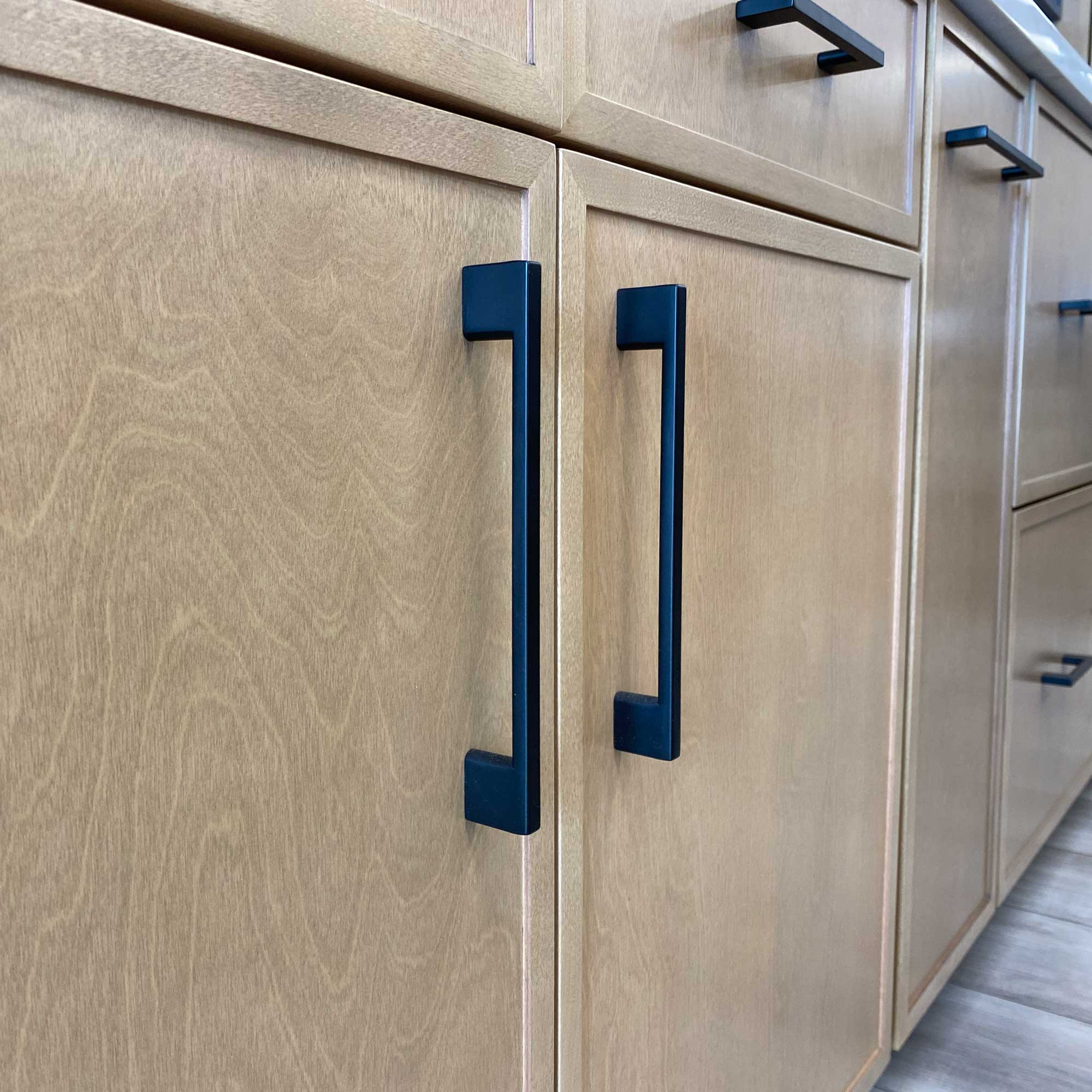 10’’ Matte Black Cabinet Pull H8372 224MB Hardware